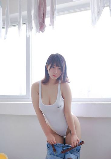韩国伦理片迷人的保姆_HD全集在线观看