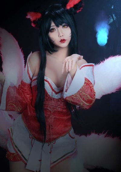 美女把胸全部露出_高清完整视频