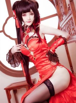 在她曾堕落之时电影完整版_十万网红美女美酱