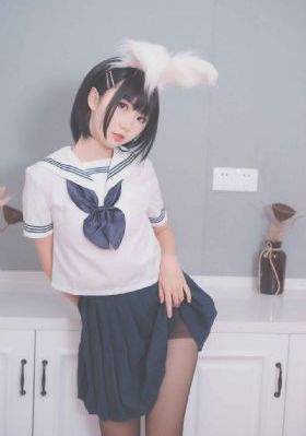 女大学生的沙龙室观看_高清免费观看视频